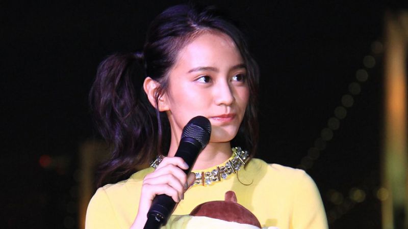 người mẫu và nghệ sỹ Yumi Okada